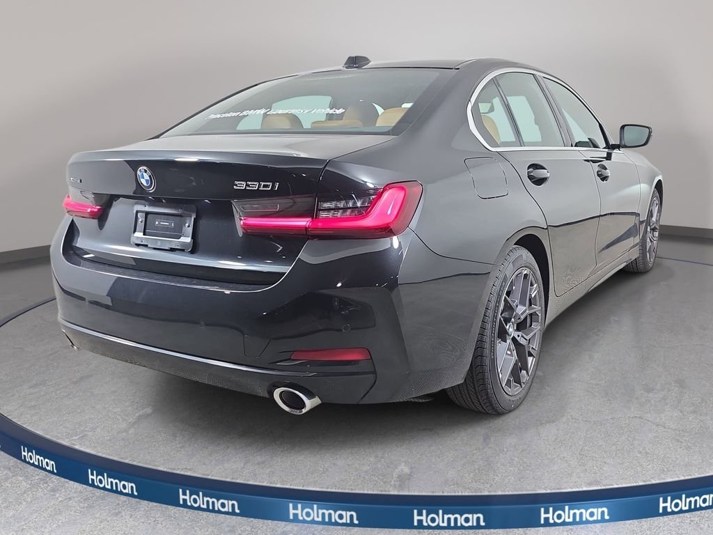 2025 BMW 3 Series 330i - Photo 6