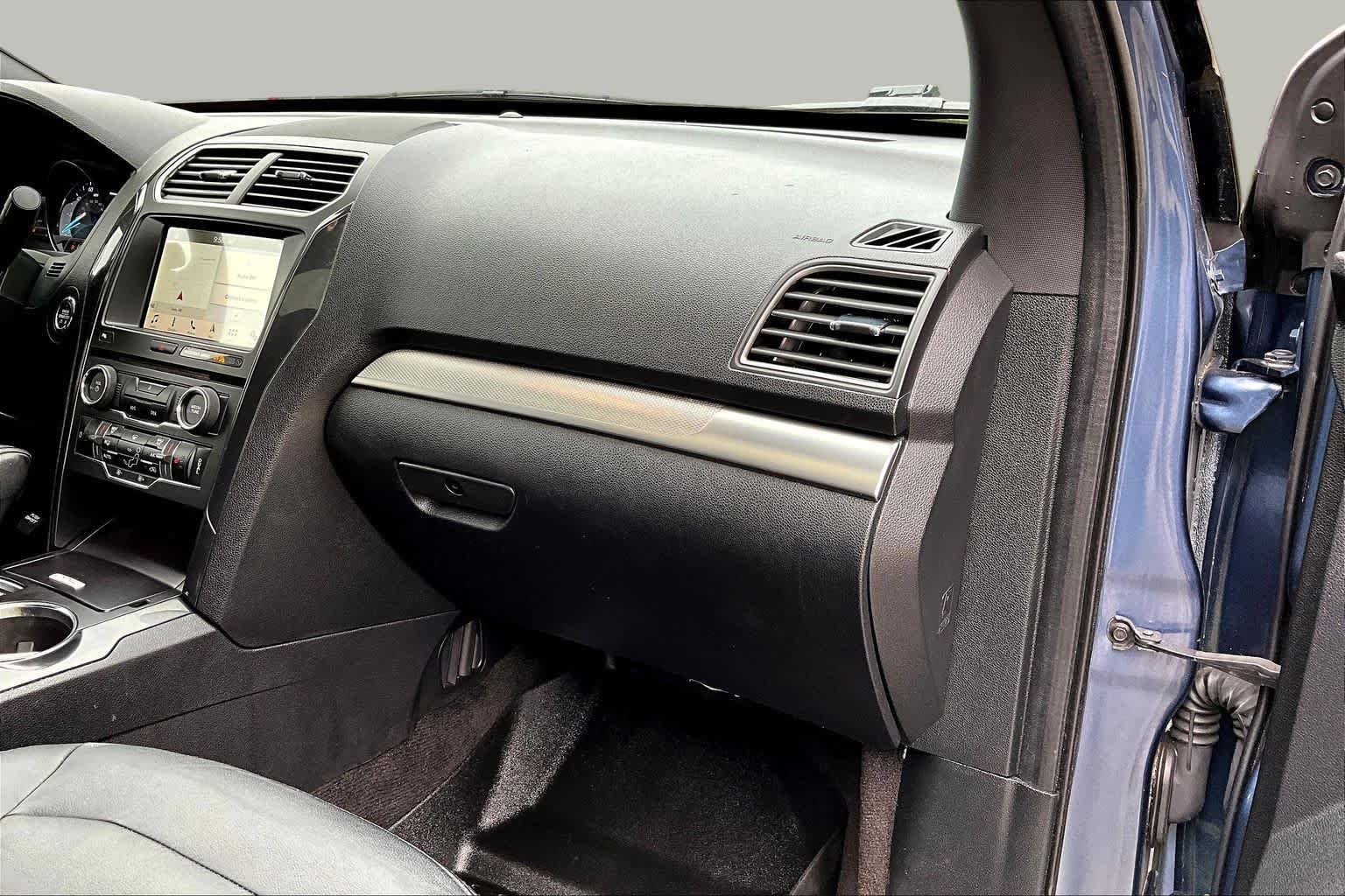 Used 2018 Blue Metallic Ford XLT image 19