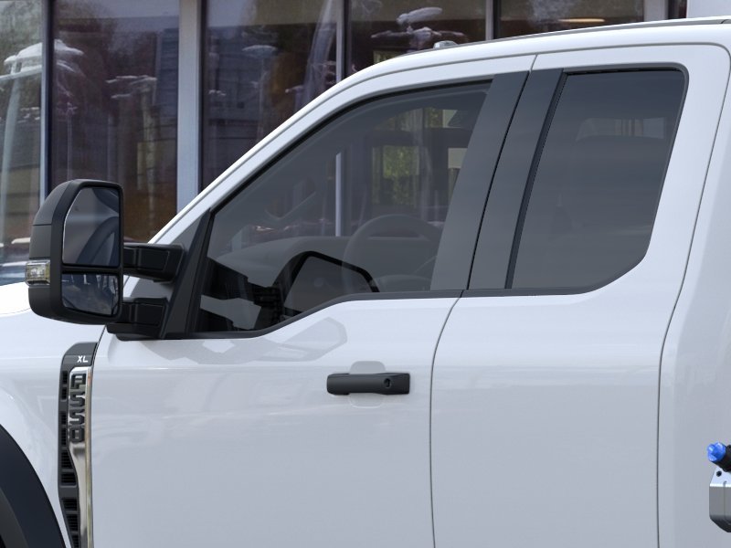New 2026 Oxford White Ford F-550® XL image 20