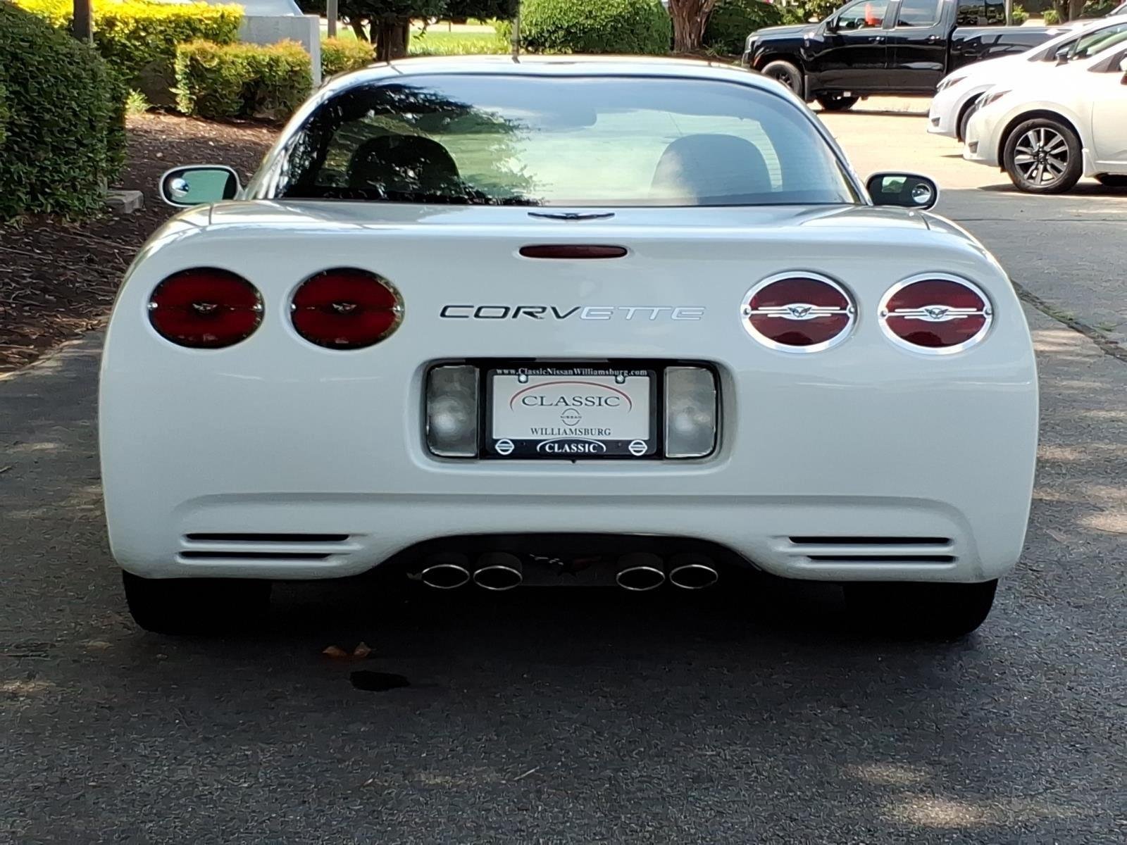 Used 1997 Arctic White Chevrolet  image 8