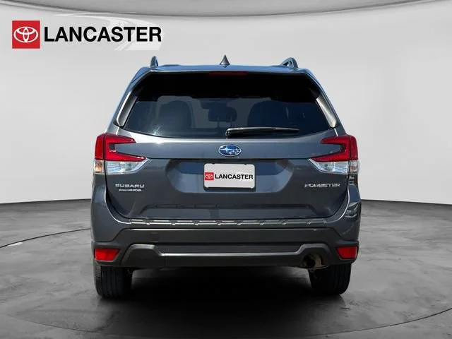 Used 2022 Magnetite Gray Metallic Subaru Premium image 6