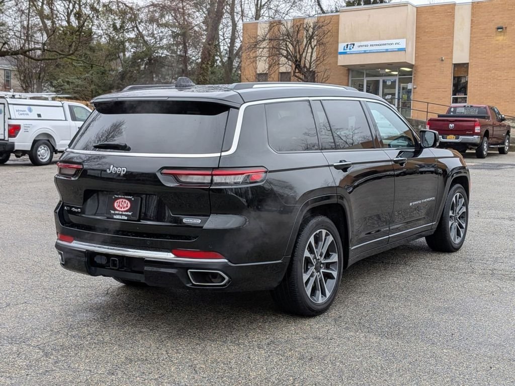 Used 2023 Black Jeep Overland image 3
