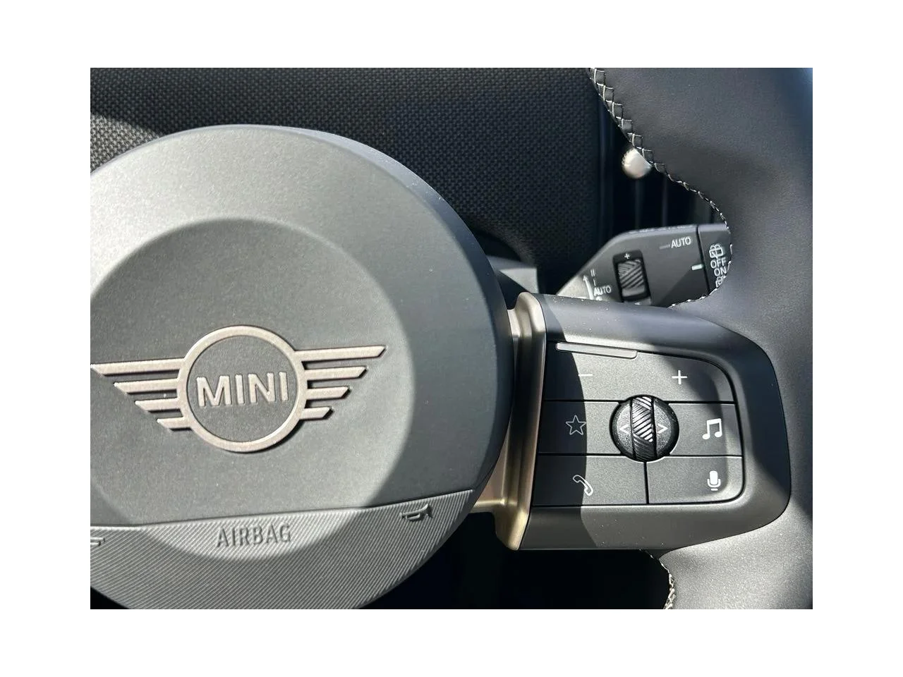 New 2026 British Racing Green IV Met MINI ICONIC image 20