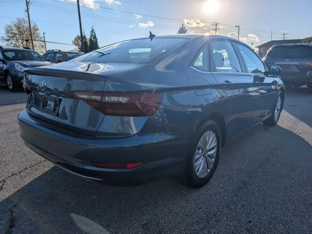 Used 2019 Blue Volkswagen 1.4T S image 6