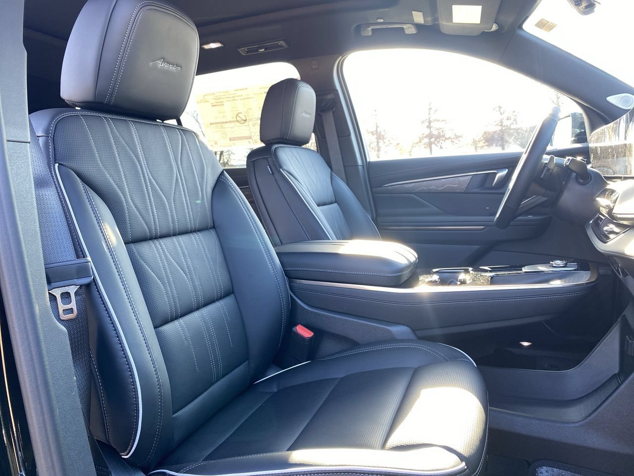 Used 2026 Ebony Twilight Metallic Buick Avenir image 23