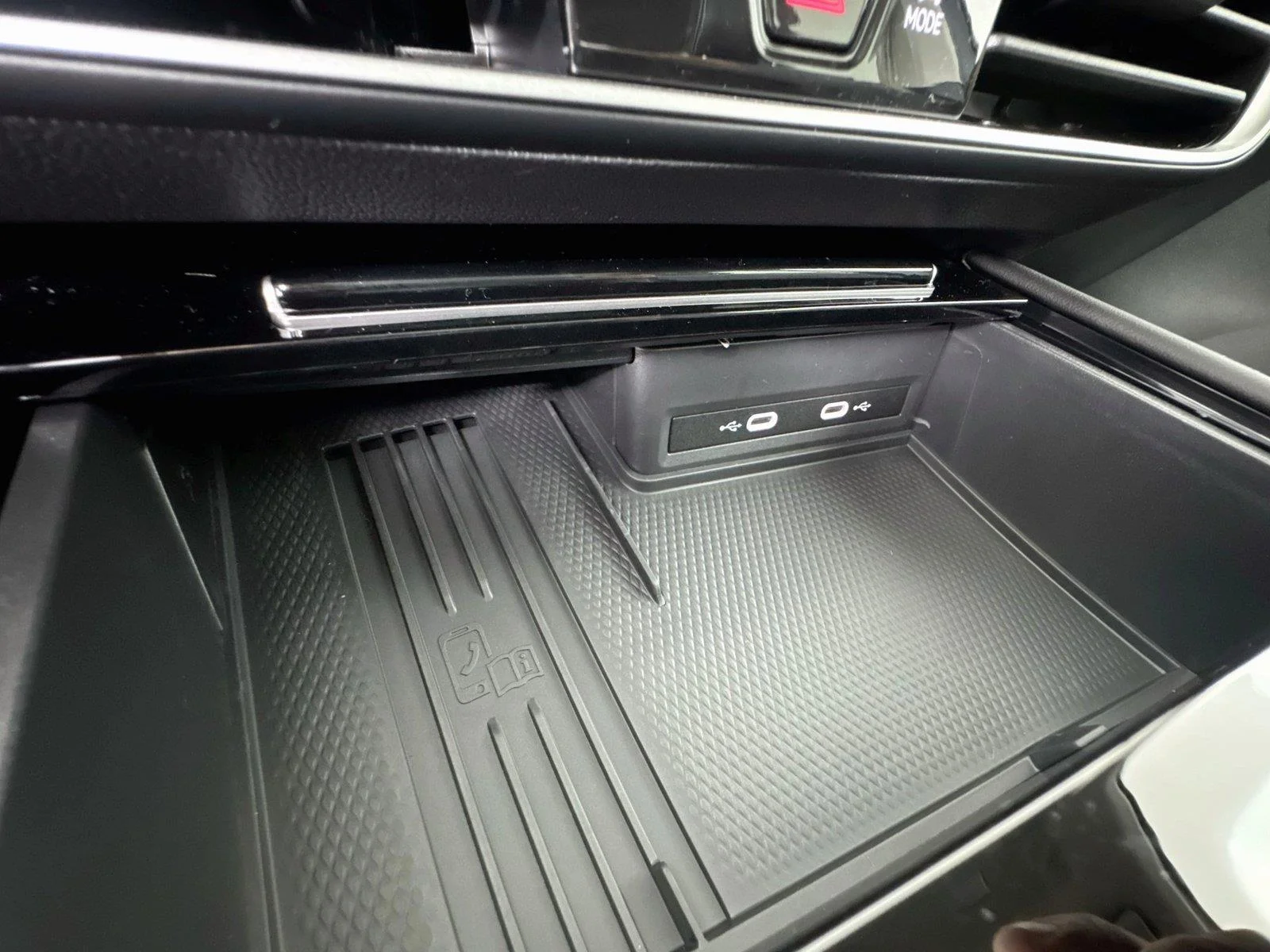 New 2026 Pure Gray Volkswagen 2.0T SE w/Technology image 34