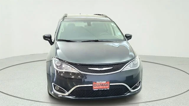 Used 2017 Chrysler Pacifica Touring-L with VIN 2C4RC1BG4HR810585 for sale in Glendale Heights, IL