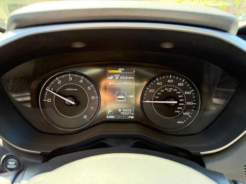 Used 2018 Ice Silver Metallic Subaru 2.0i Premium image 21