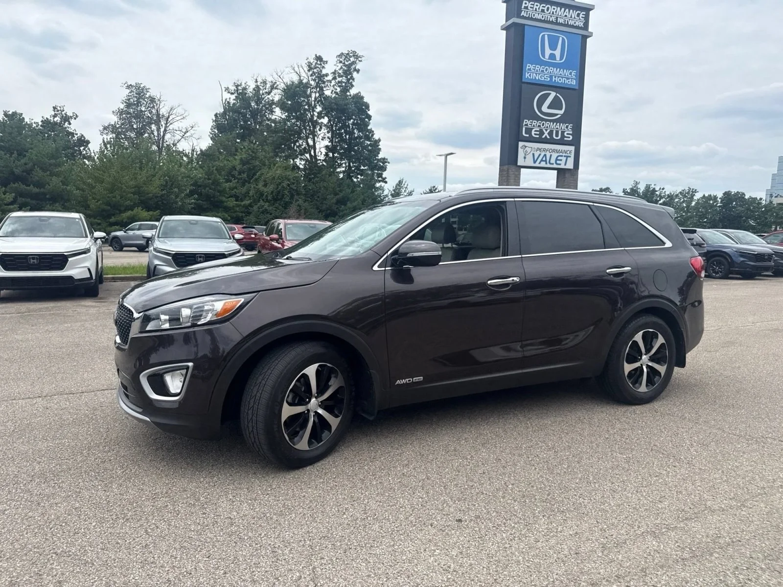 Used 2018 Polished Walnut Kia EX V6 image 13