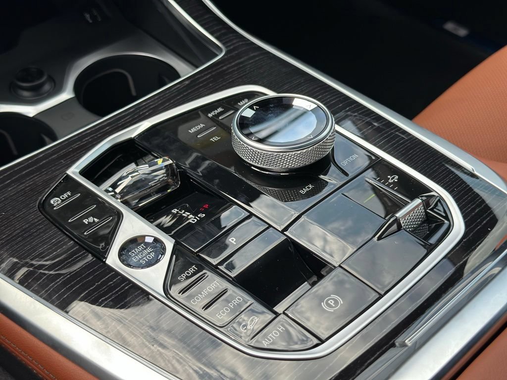 New 2027 Carbon Black Metallic BMW xDrive40i image 36