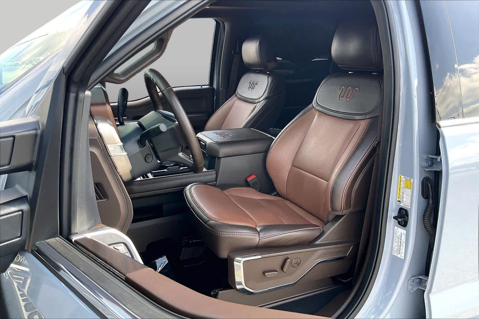 Used 2024 Glacier Gray Metallic Tri-Coat Ford King Ranch image 9