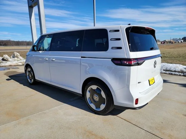 2025 Volkswagen ID. Buzz Pro S - Photo 23