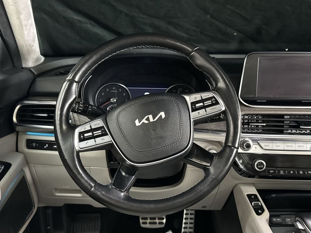 Used 2022 Grey Kia SX image 22