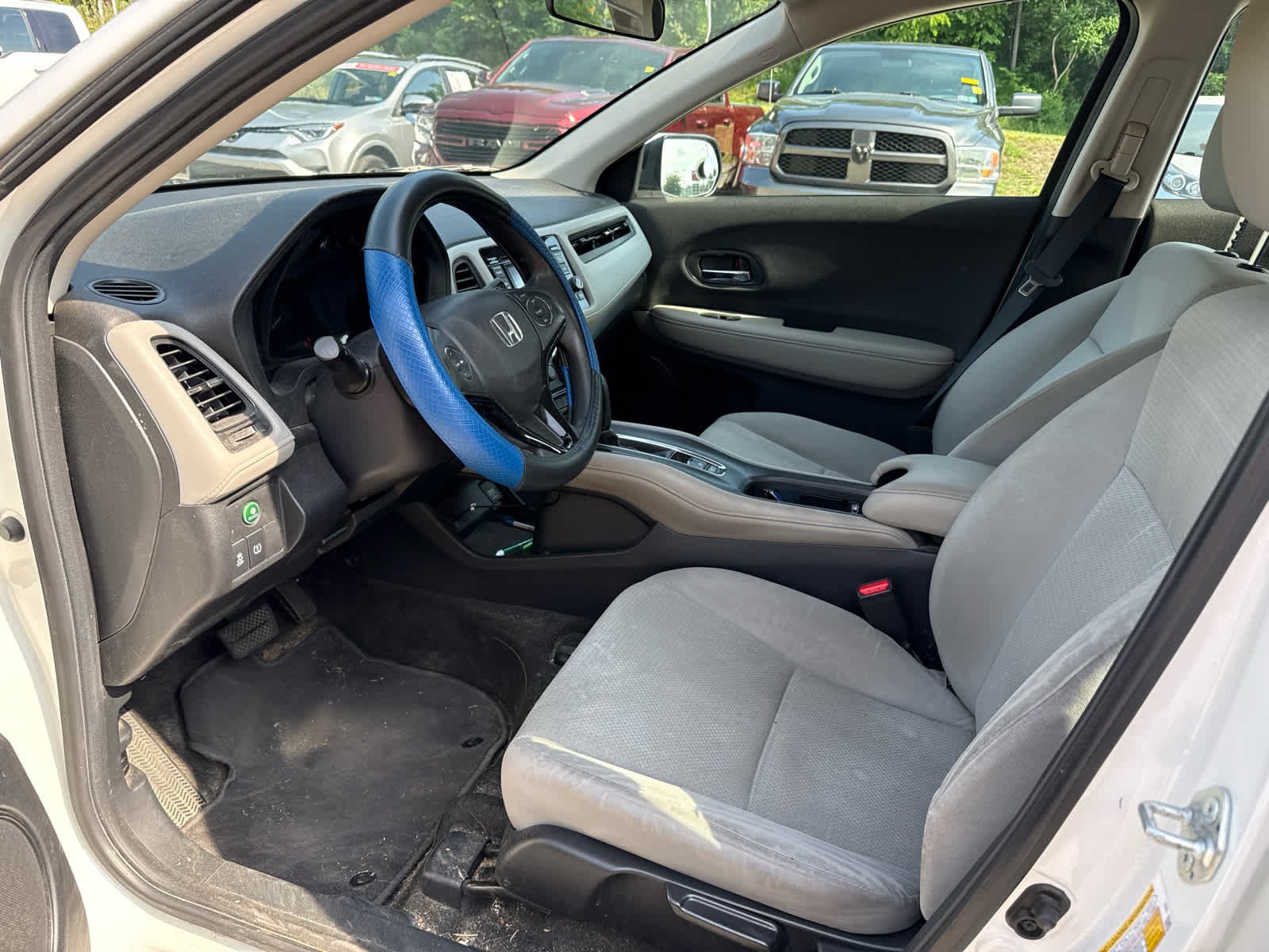Used 2021  Honda LX image 9