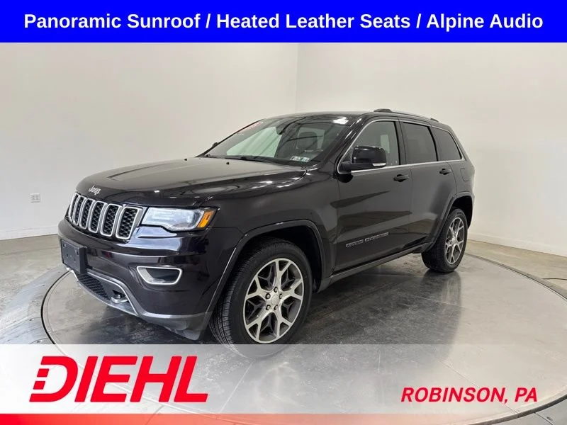 Used 2018 Red Jeep Limited image 3