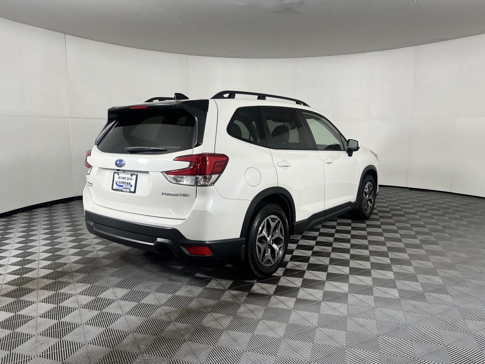 Used 2024 Crystal White Pearl Subaru Premium image 22