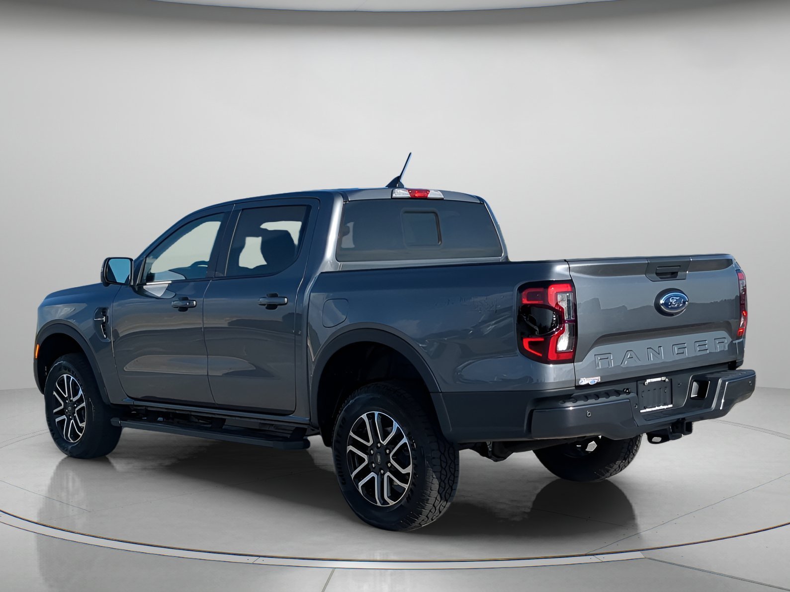 New 2026 Carbonized Gray Metallic Ford Lariat® image 39