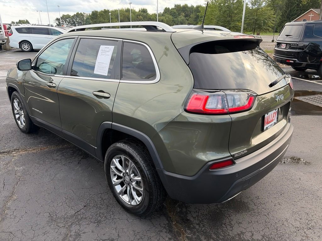 Used 2021 Green Jeep Latitude Lux image 5