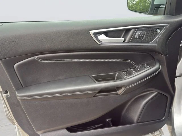 Used 2021 Silver Ford Titanium image 21