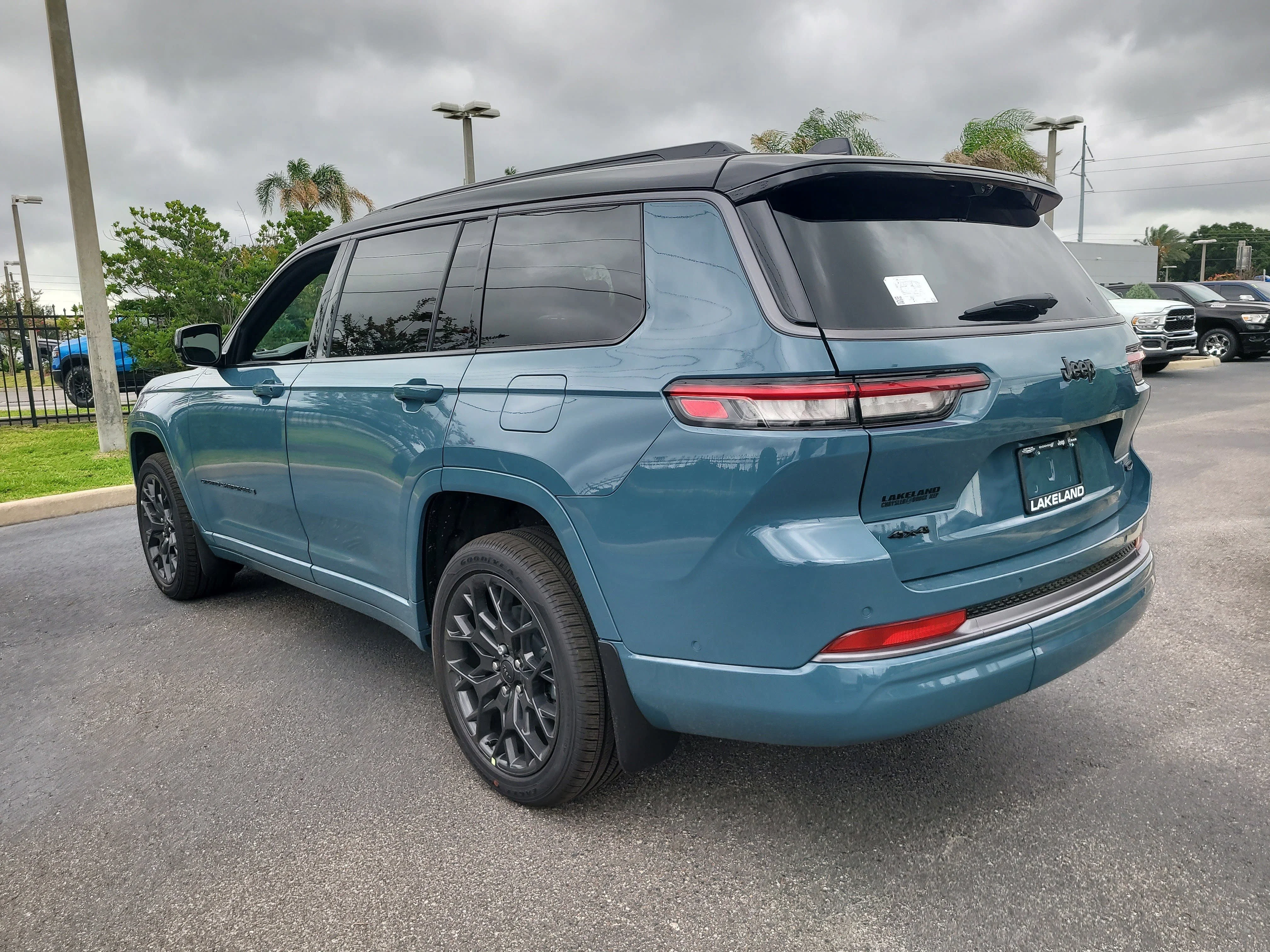 New 2026 Steel Blue Jeep Summit image 8