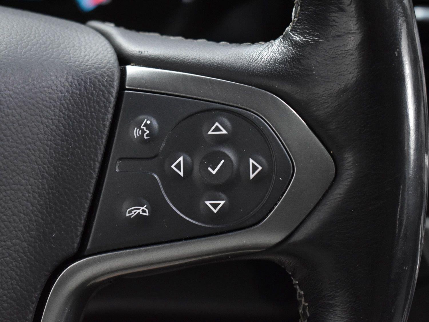 Used 2018 Black Chevrolet Premier image 21