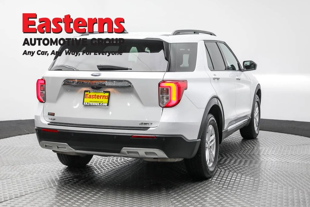 Used 2023 White Ford XLT image 5