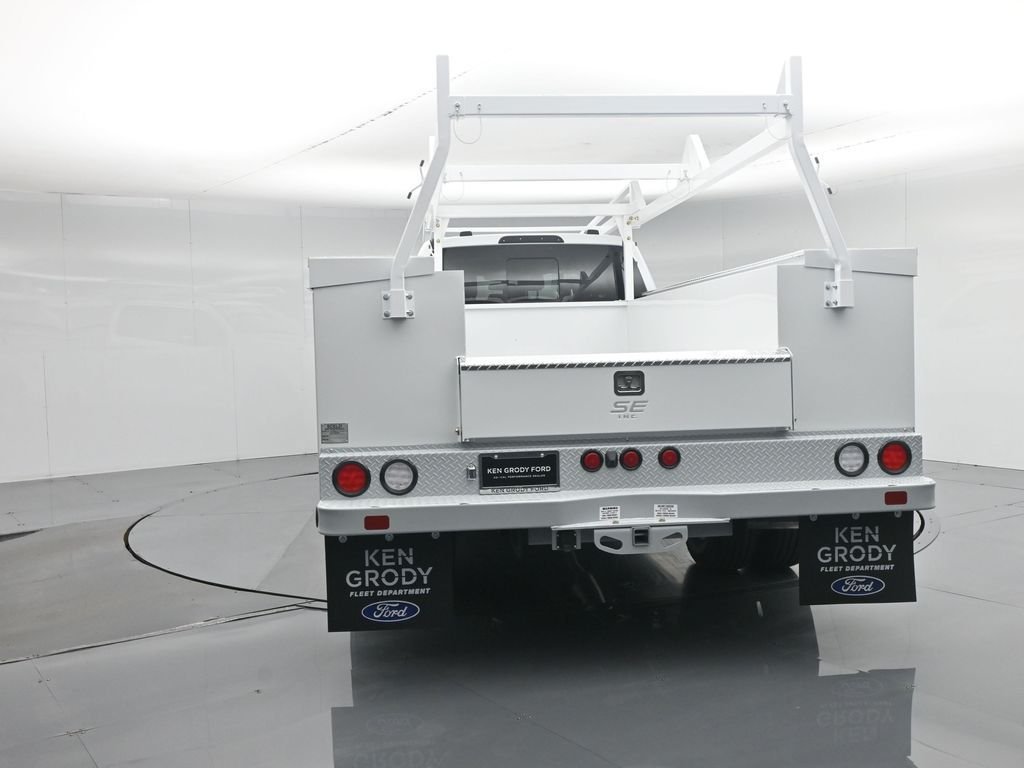 New 2026 Oxford White Ford XL image 29