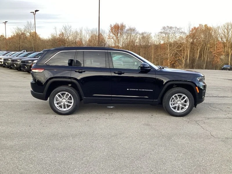 2025 Jeep Grand Cherokee Laredo - Photo 8