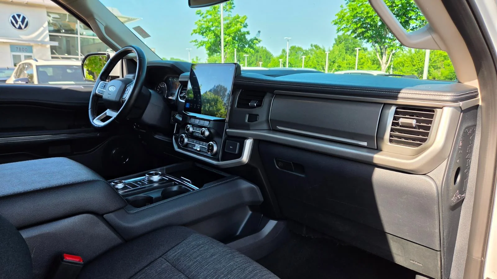 Used 2024 Oxford White Ford XLT image 53