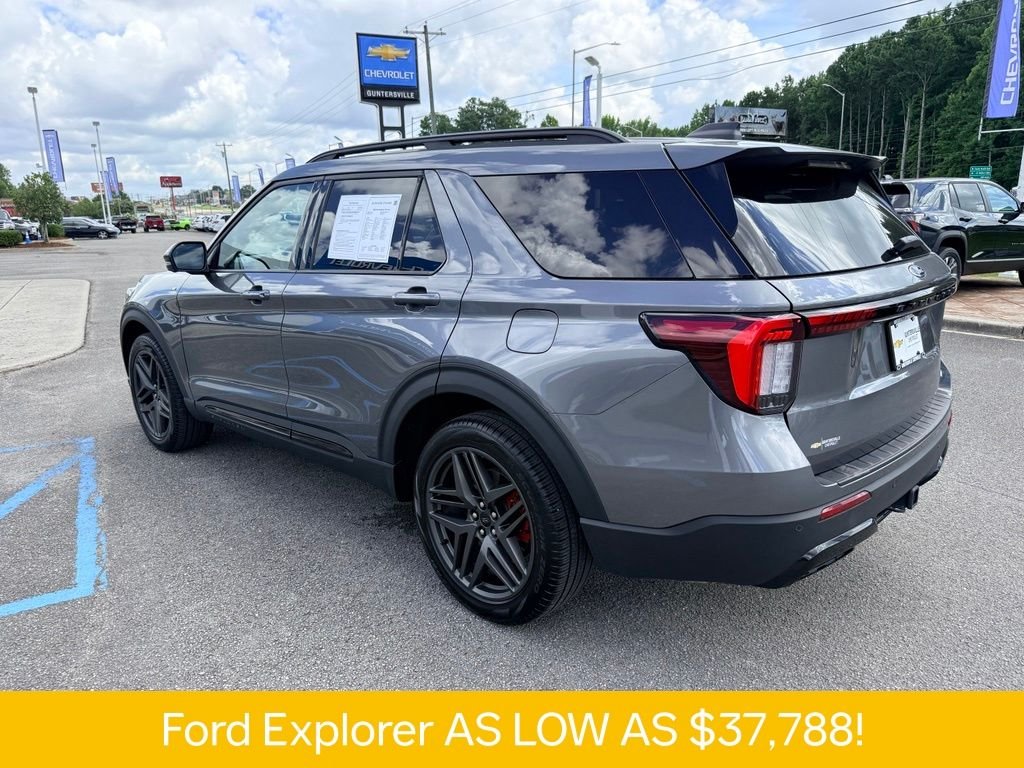 Used 2025 Gray Ford ST-Line image 22