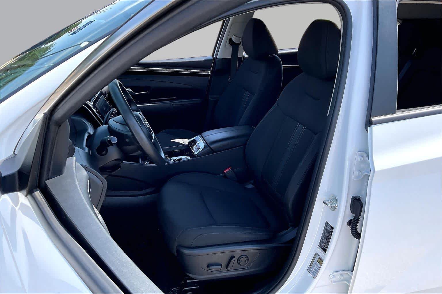 Used 2024 White Pearl Hyundai SEL image 8