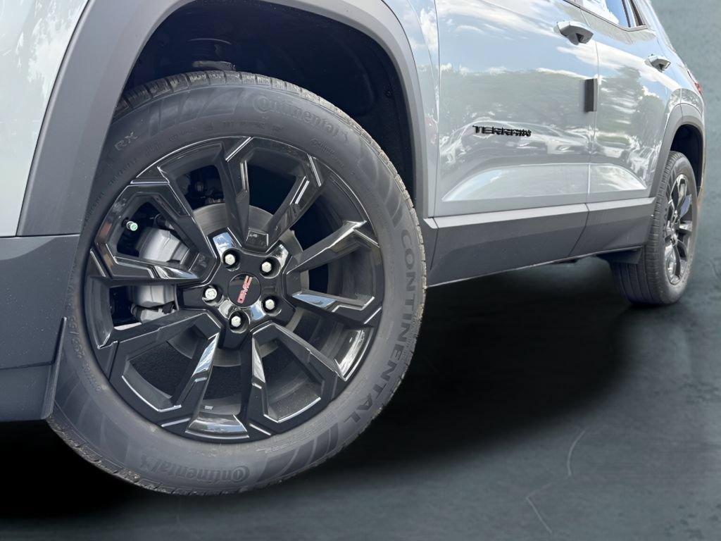 New 2026 Sterling Metallic GMC Elevation image 2