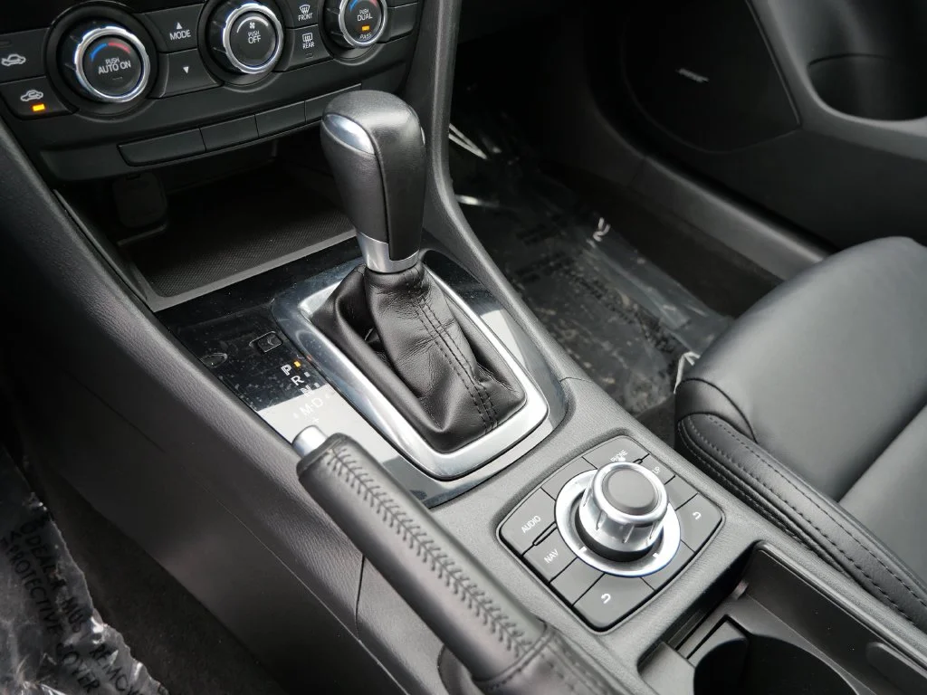 Used 2015 Gray Mazda i Touring image 18