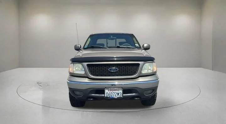 Used 2001 Ford F-150 King Ranch with VIN 1FTRW08L71KB08884 for sale in Indio, CA