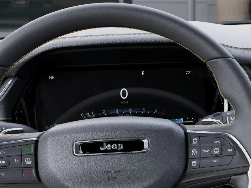 New 2026 Diamond Black Crystal Pearlcoat Jeep Limited image 18