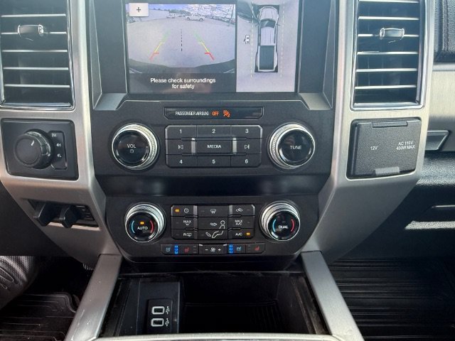 Used 2019 Black Ford Platinum image 20