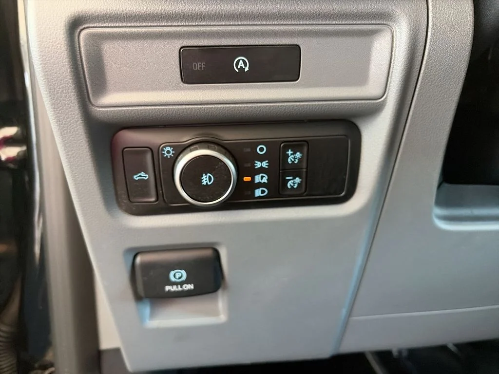2025 Ford F-150 XLT - Photo 23
