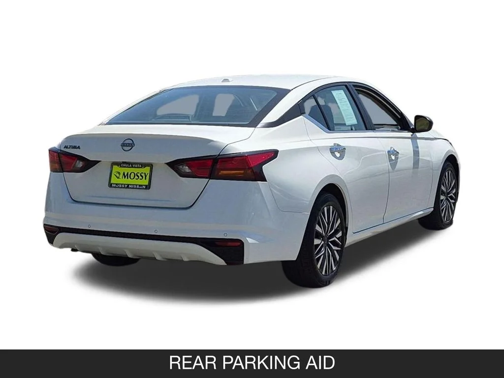 2025 Nissan Altima SV - Photo 9