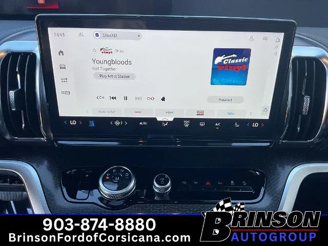 New 2027 Star White Metallic Tri-Coat Ford Platinum image 36