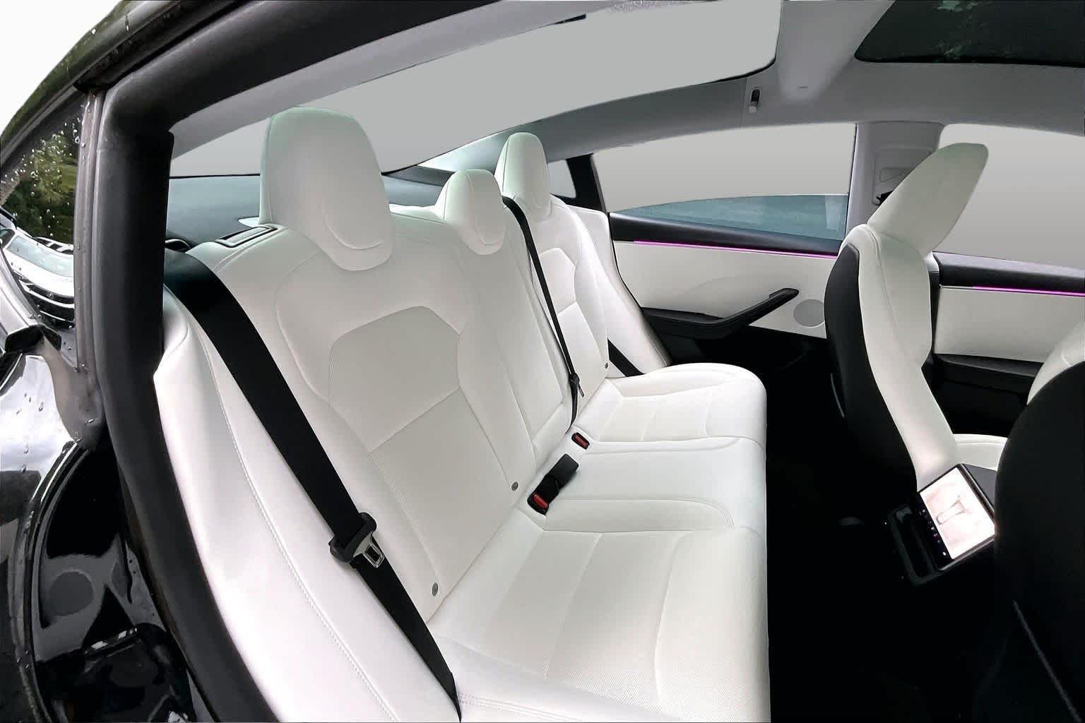 Used 2025  Tesla Long Range image 29