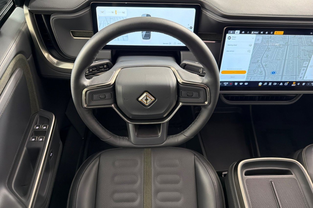 Used 2025 BLACK Rivian Adventure image 13