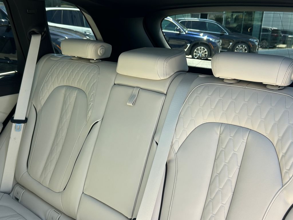 2026 BMW X5 50e - Photo 32