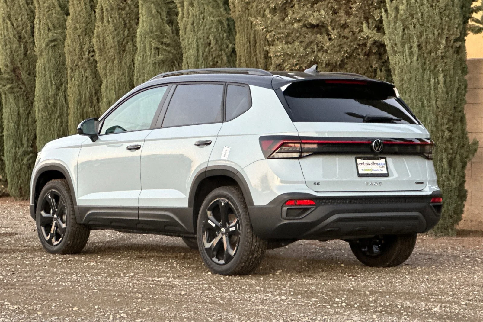 2026 Volkswagen Taos SE Black - Photo 6