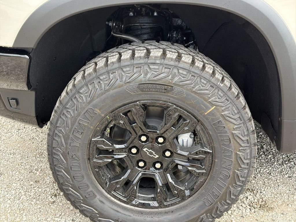 2026 Chevrolet Silverado 1500 ZR2 - Photo 34