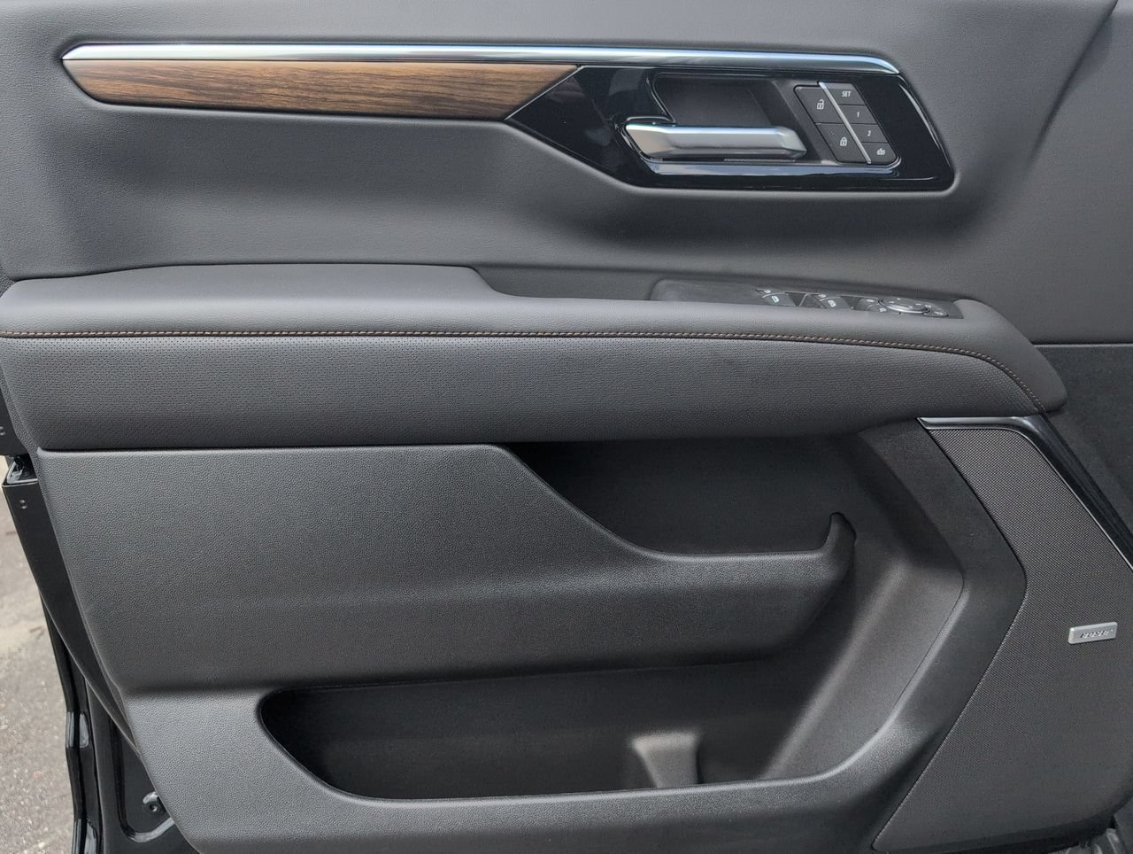 2026 Chevrolet Suburban High Country - Photo 22