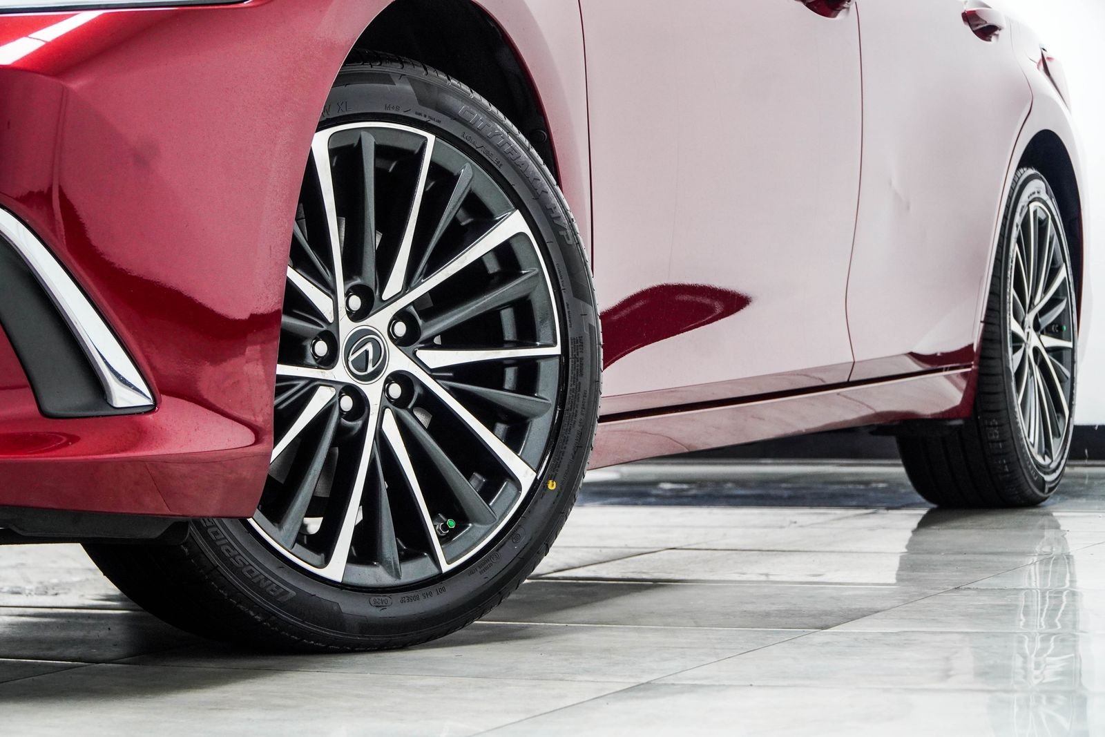 Used 2025 Red Lexus 350 image 3