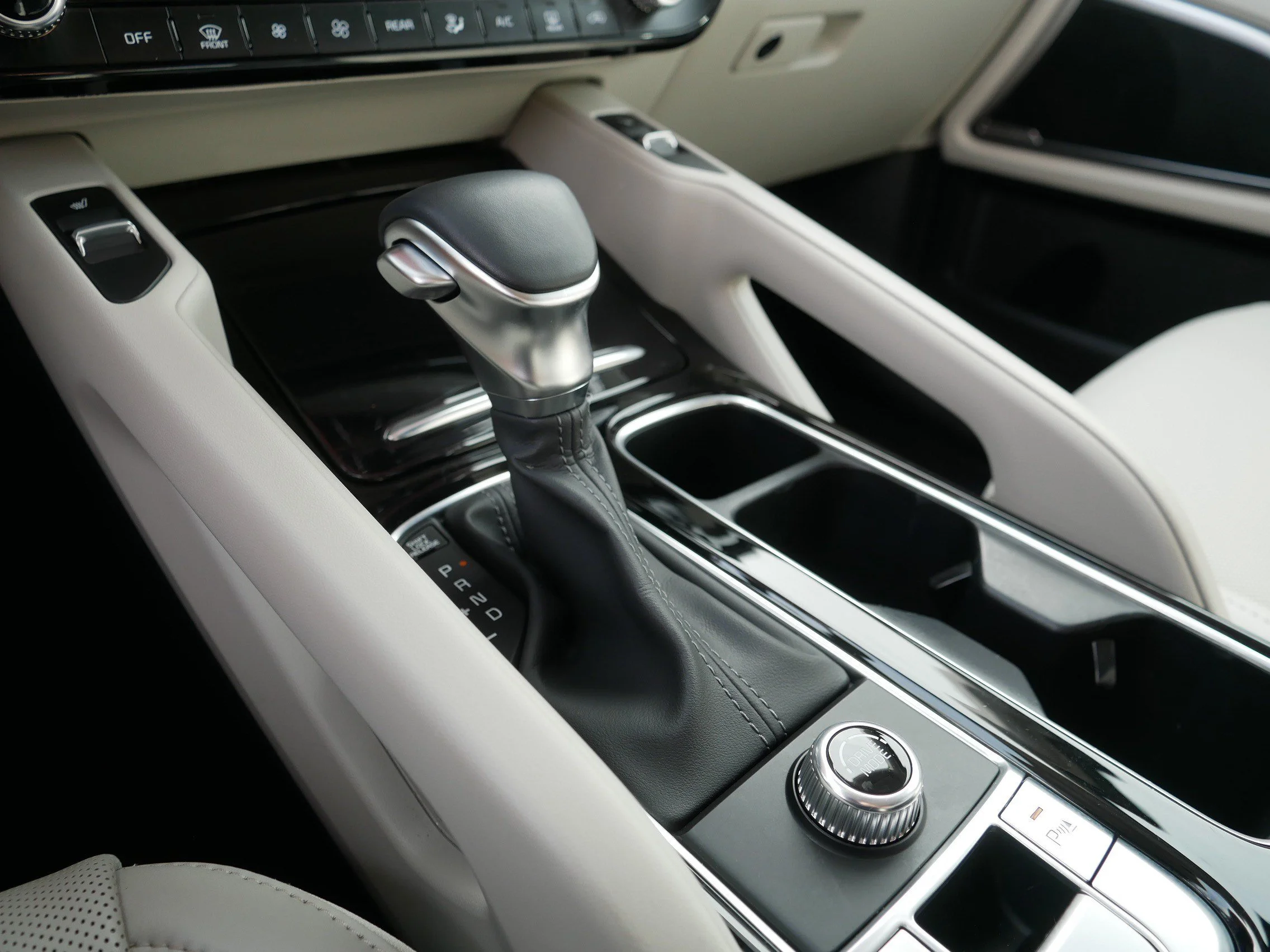 Used 2024 Ebony Black Kia S image 24