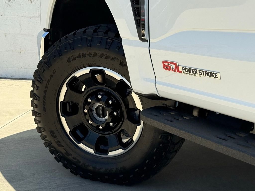 New 2026 Star White Metallic Tri-Coat Ford F-250® Lariat® image 15