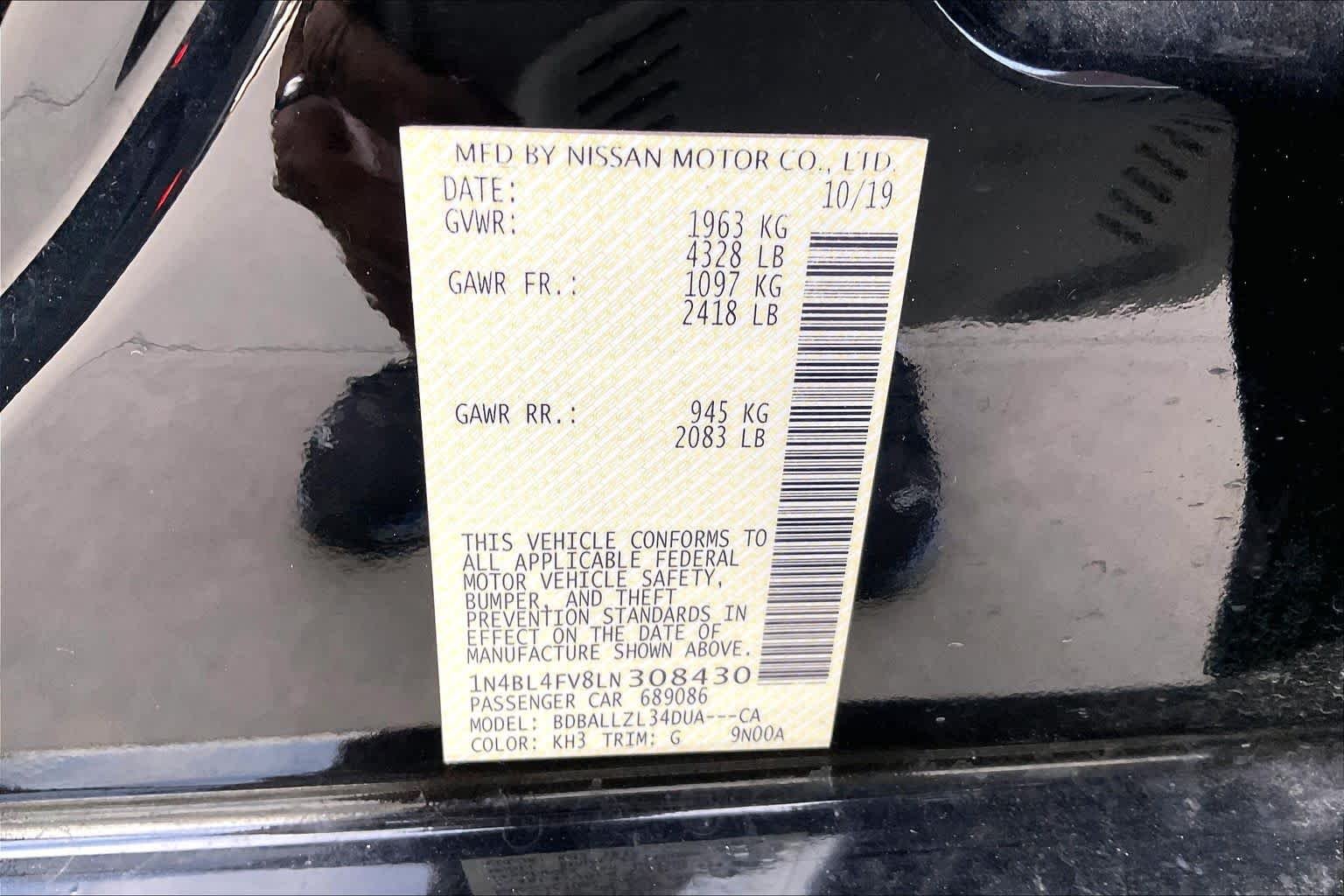 Used 2020 Super Black Nissan 2.5 Platinum image 34