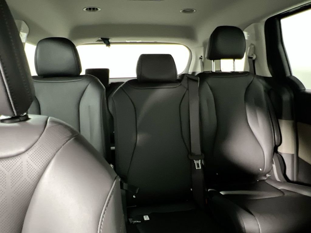 New 2026 Aurora Black Pearl Kia LXS image 35
